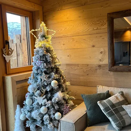 Prestige Helios 12 Guests Megeve