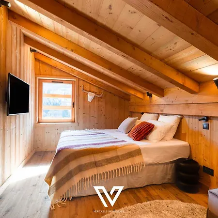 Prestige Helios 12 Guests *