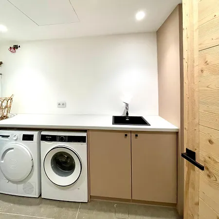 شاليه Prestige Helios 12 Guests