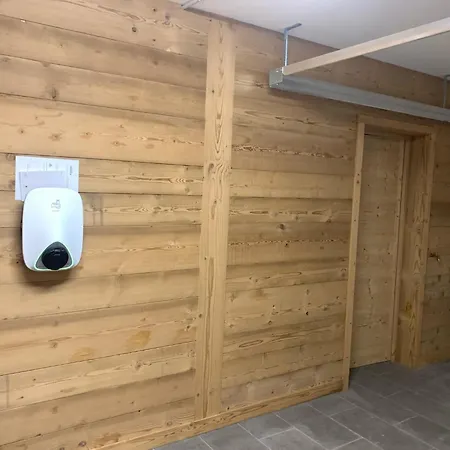 Prestige Helios 12 Guests