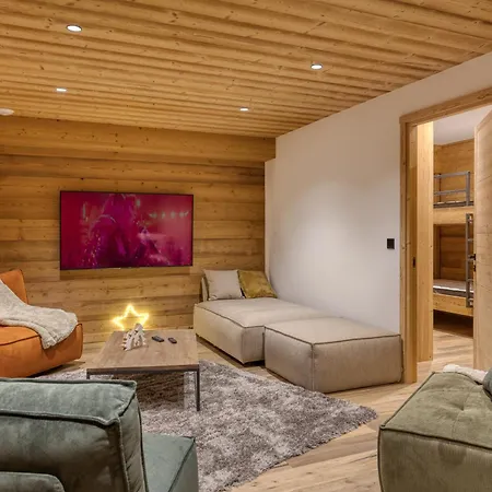 Prestige Helios 12 Guests *