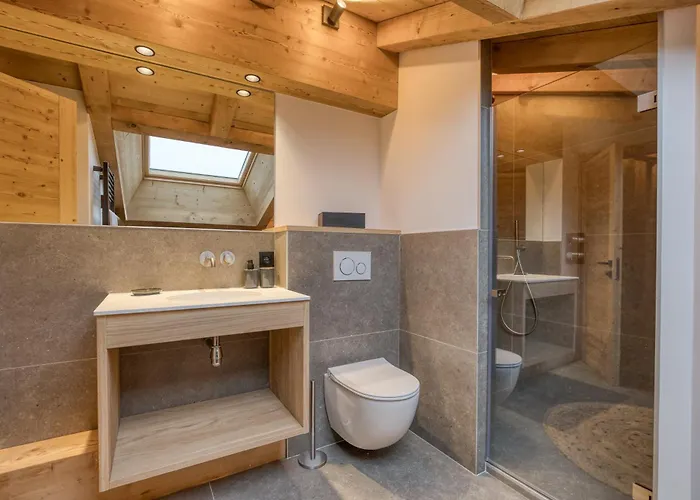 Prestige Helios 12 Guests *