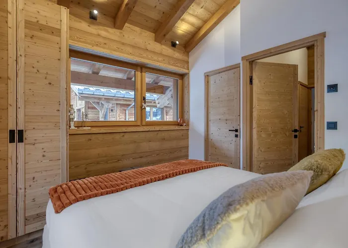 Prestige Helios 12 Guests 木屋