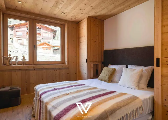 Prestige Helios 12 Guests 梅杰夫